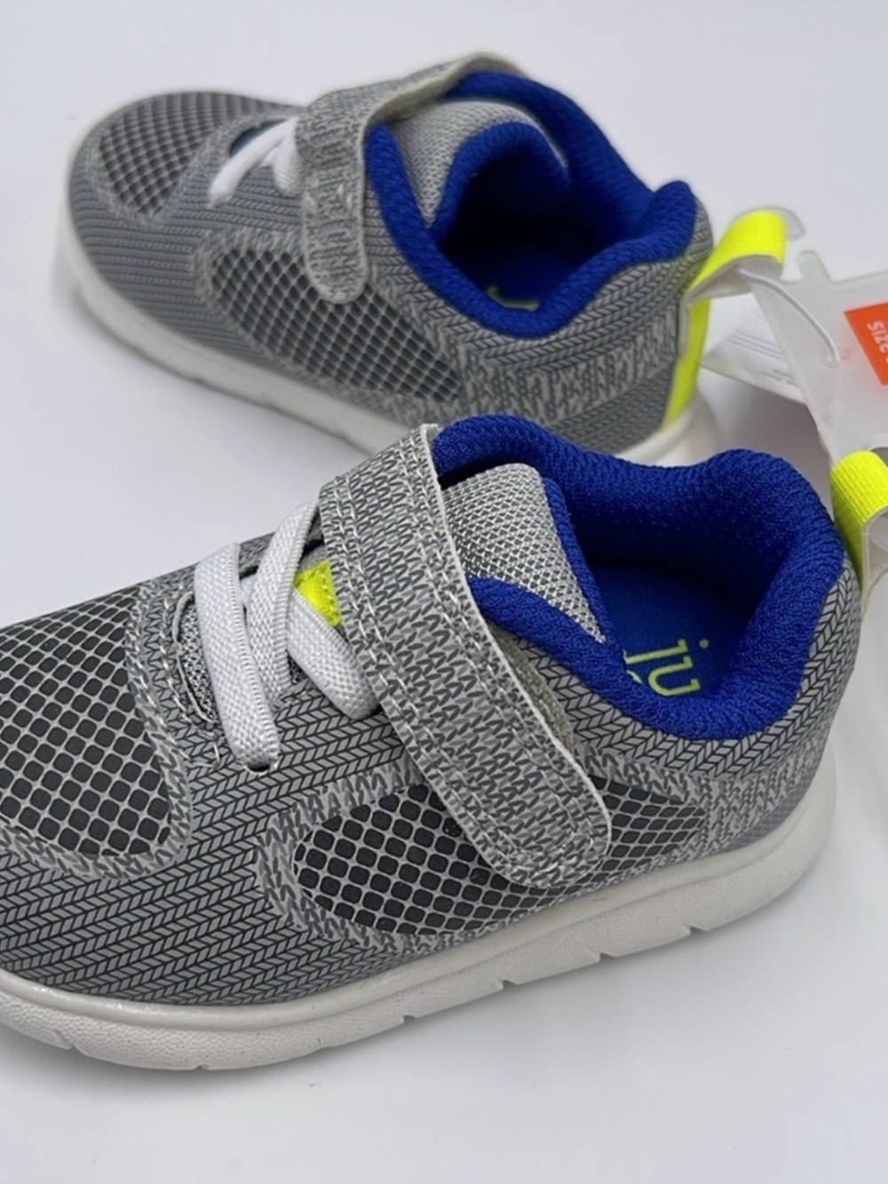 NWT Carter's Grey and Blue Kids Athletic Sneakers size 3 - Picture 3 of 9